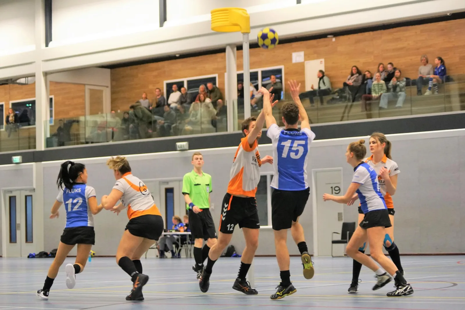 Fluks 1 boekt gemakkelijke overwinning op Thor